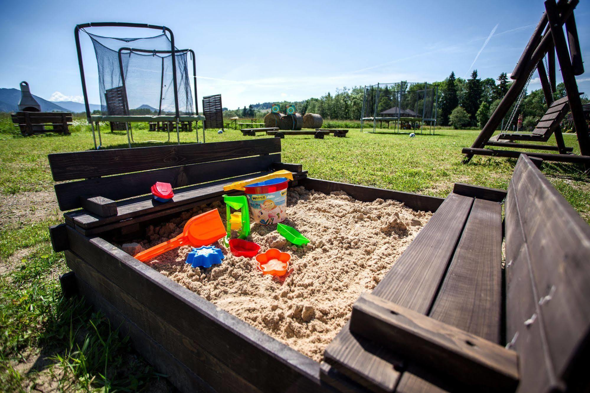 Hilson Jasna - Garden resort Liptovský Mikuláš Exteriör bild