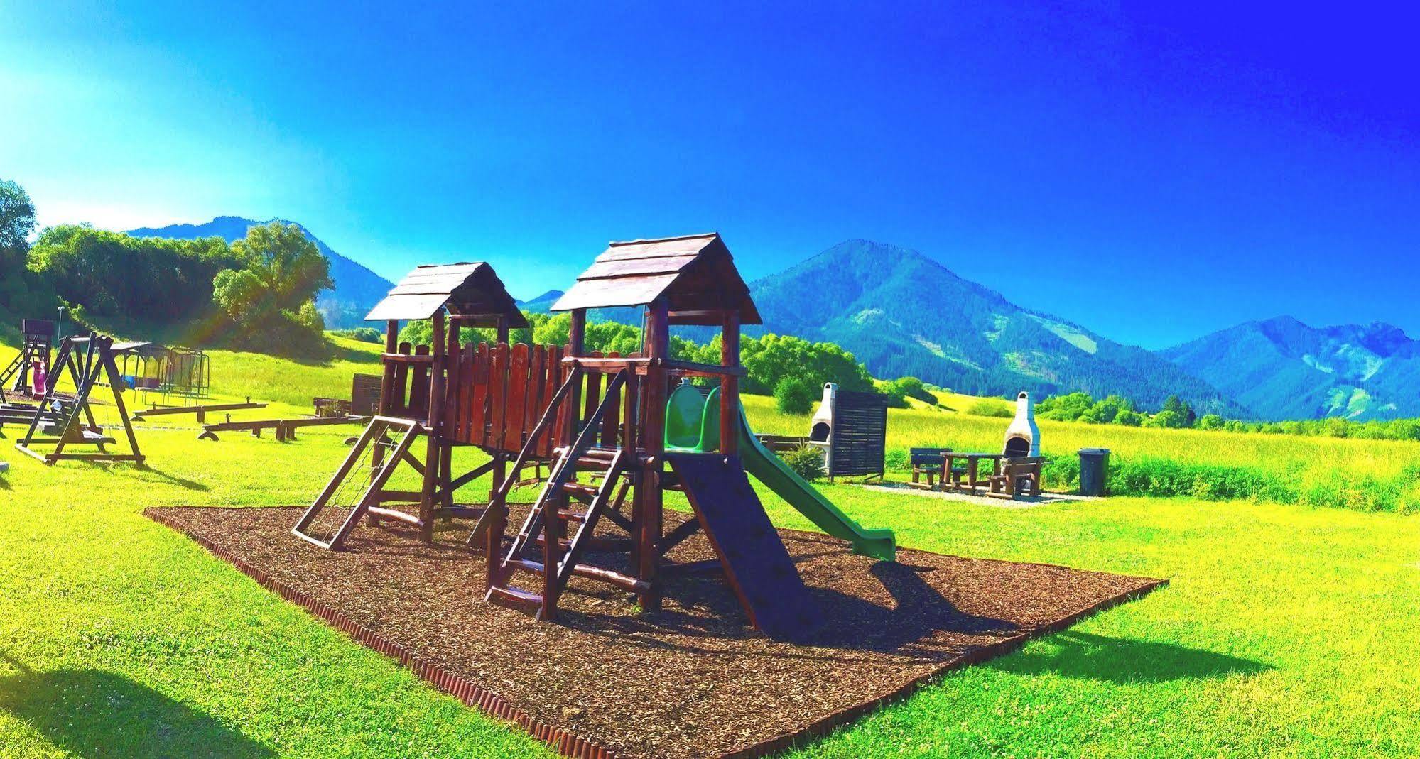 Hilson Jasna - Garden resort Liptovský Mikuláš Exteriör bild
